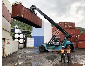 如何防止正面吊吊具破損？啟洋機(jī)電為您介紹